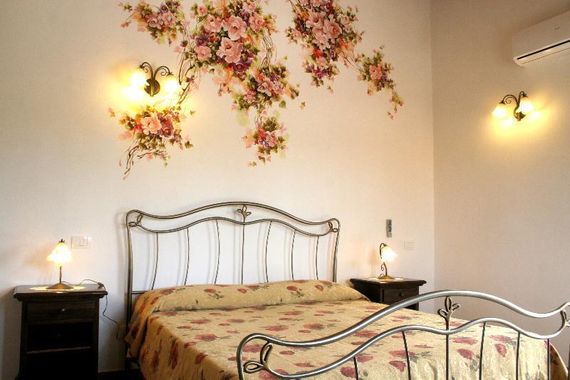 Hotel Terra Dei Limoni 3*