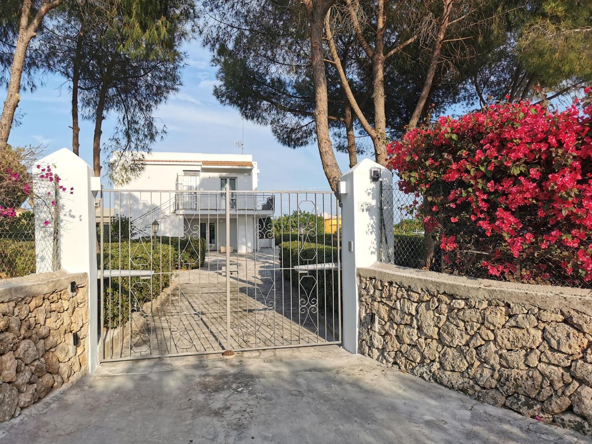 Hotel Terra Dei Limoni